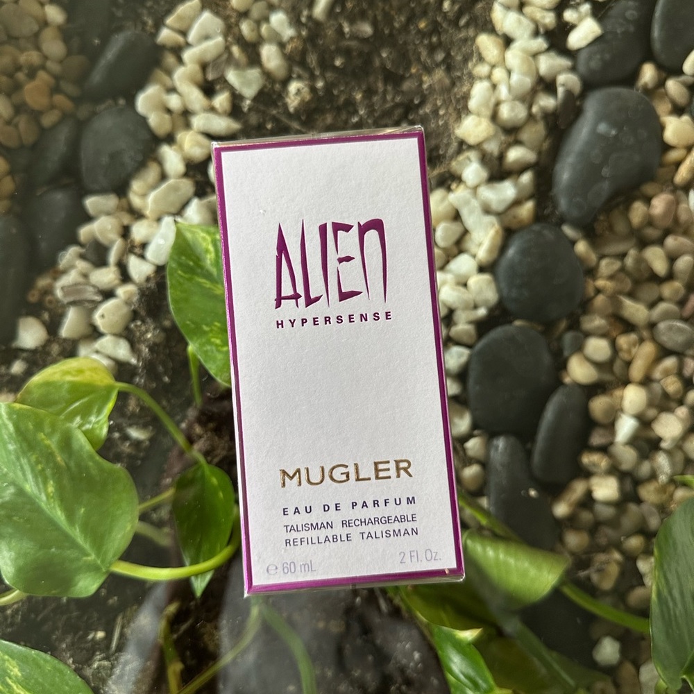 NEW MUGLER alien eau de parfum